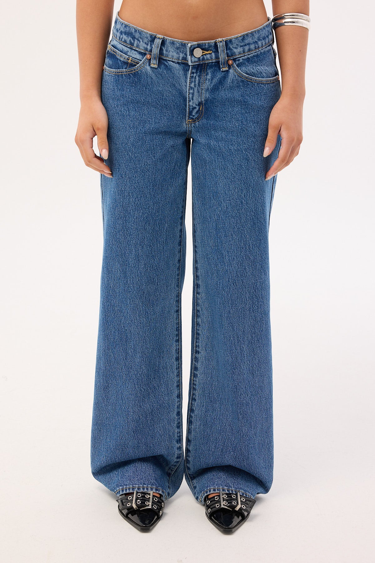 Abrand A 99 Low Rise Wide Jean Chantelle Organic - Image 8