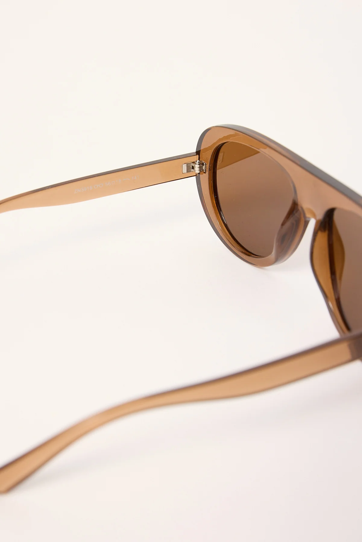 Angels Whisper Broadway Sunglasses Brown - Image 3