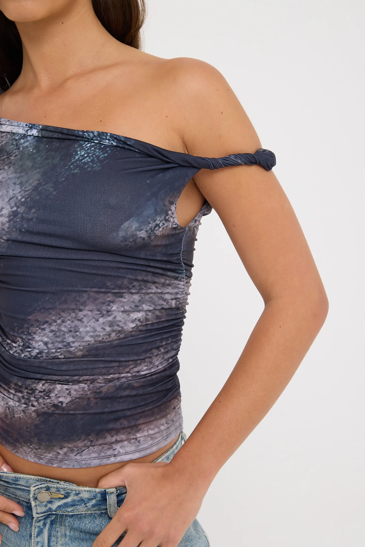 Luck & Trouble Sabina Twist Off Shoulder Top Black Print - Image 3